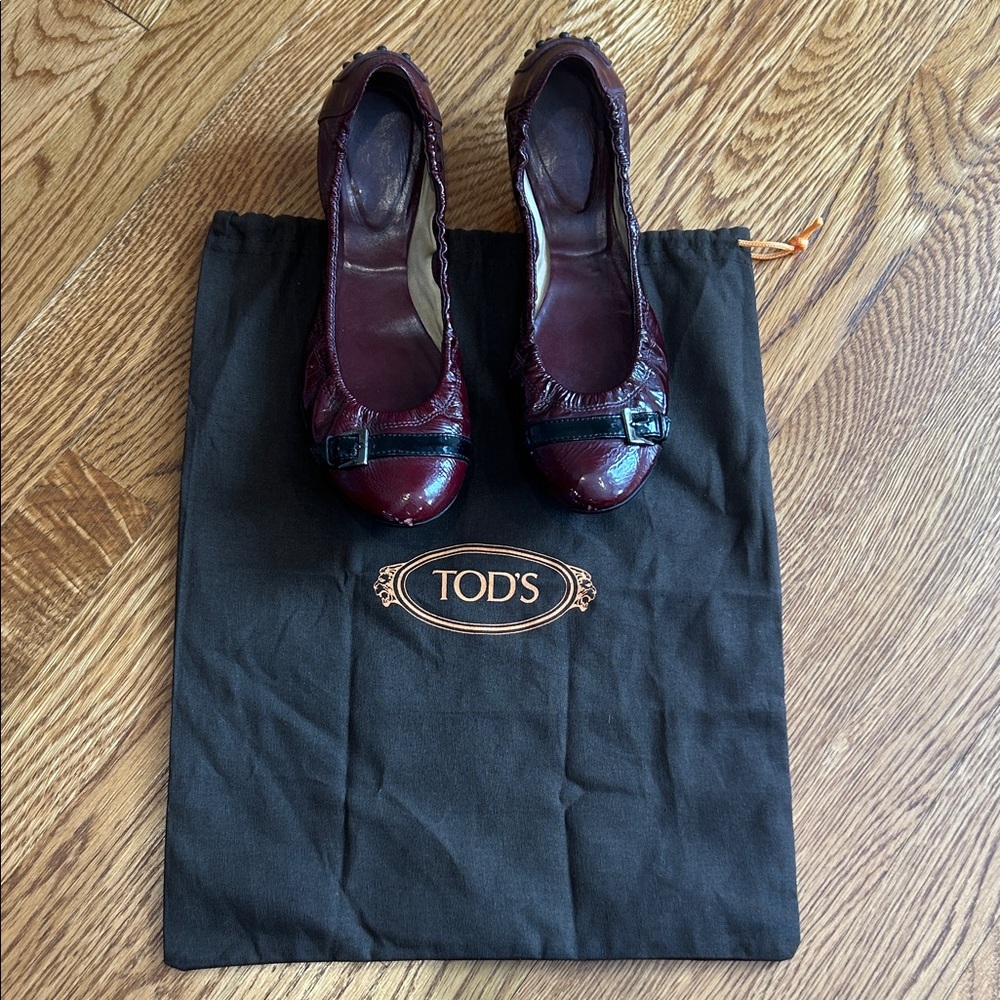 Tod's Dark Leather Flats with Buckle